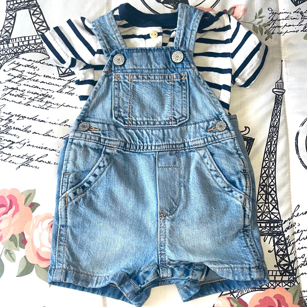 Baby clothes